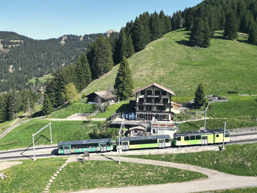 Vue aérienne de l'auberge
